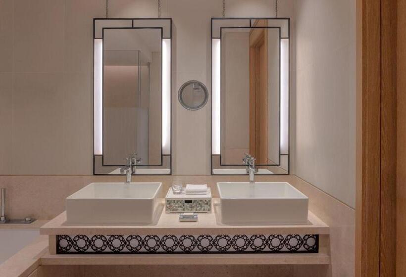 Номер Deluxe с Видом, Marriott Marquis Dubai