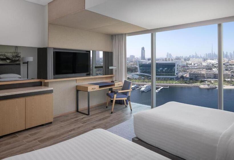 Номер Deluxe с Видом, Marriott Marquis Dubai