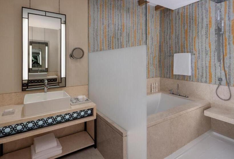 Номер Клуб Кровать Кинг, Marriott Marquis Dubai