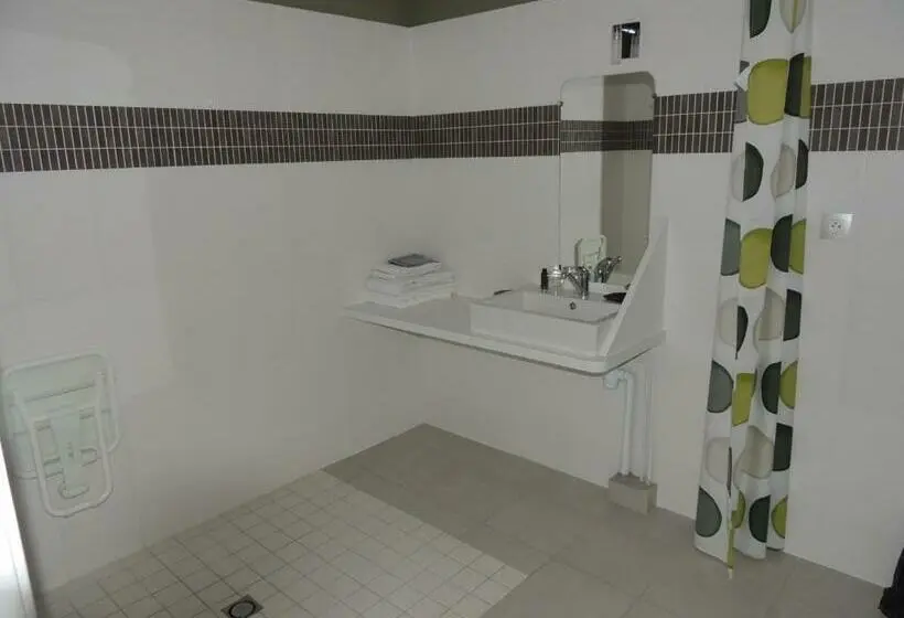 ファミリールーム, Les Chambres Du Meunier