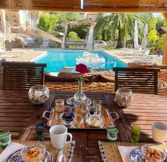 Standard-huone, B&b Le Mas Du Galoubet