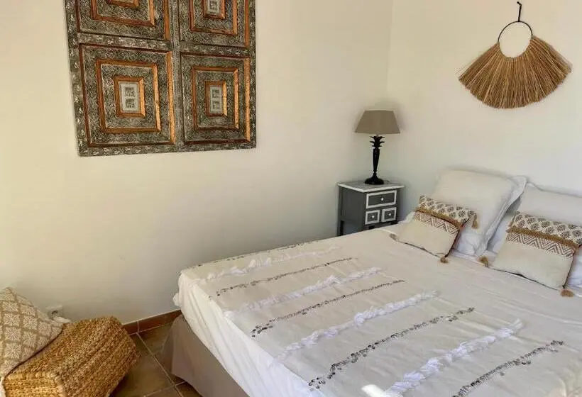 Standard-huone, B&b Le Mas Du Galoubet