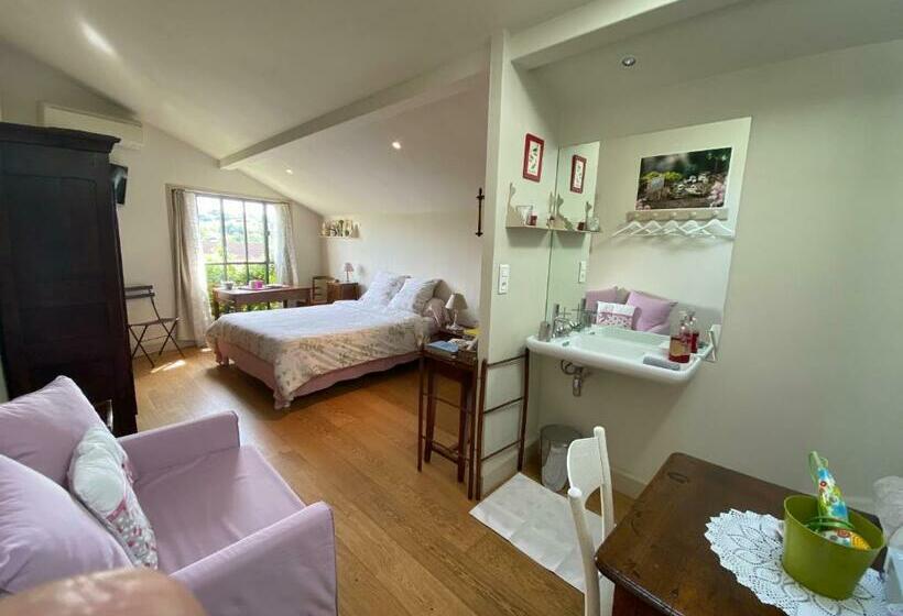 标准间, Chez L Antiquaire