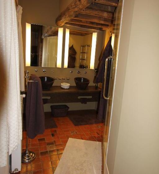 סוויטה משפחתית, Demeure Des Vieux Bains