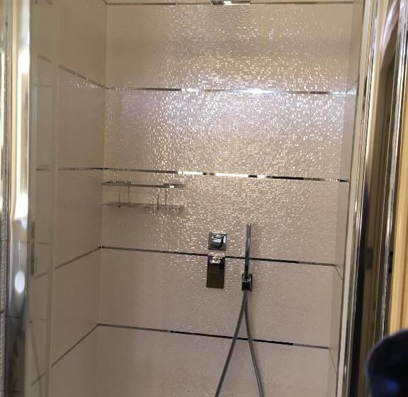 חדר קומפורט לשלושה, Demeure Des Vieux Bains