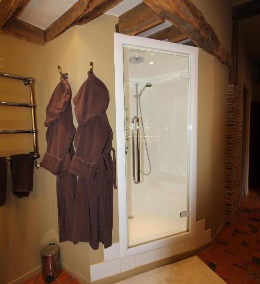 סוויטה משפחתית, Demeure Des Vieux Bains