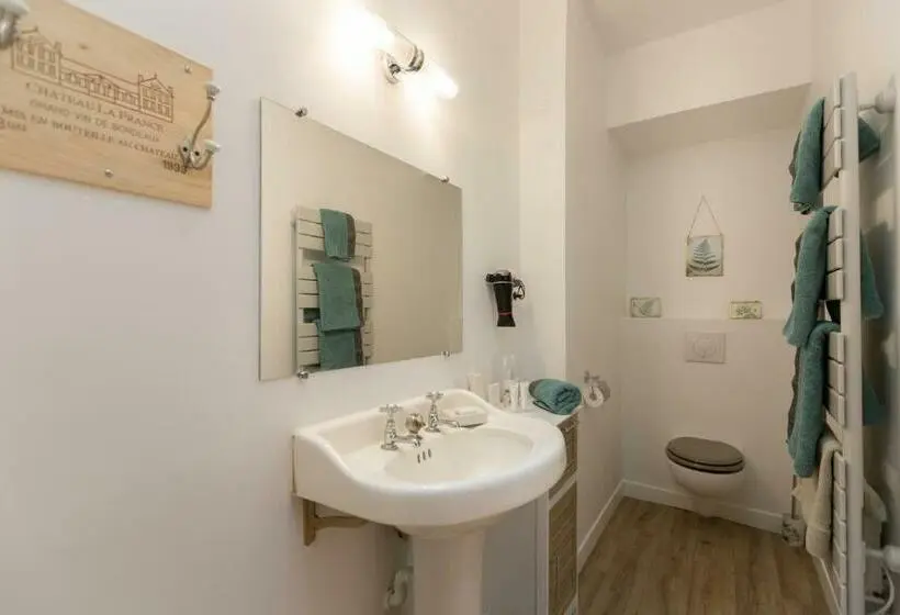 コンフォートルーム, Hôtel Spa Le Miel Des Muses