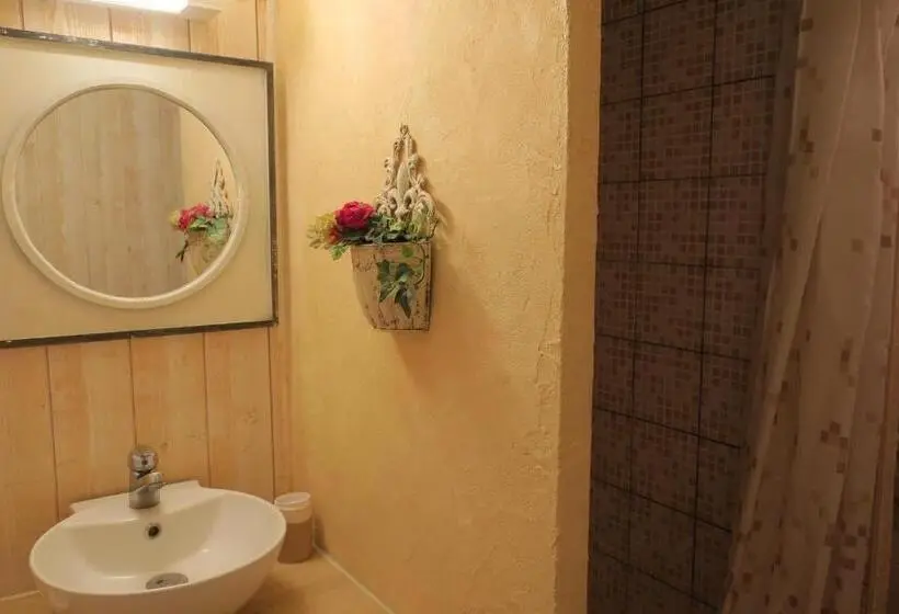 اتاق استاندارد, La Naomath   Maison D Hôtes, Hébergement Insolite & Gîte