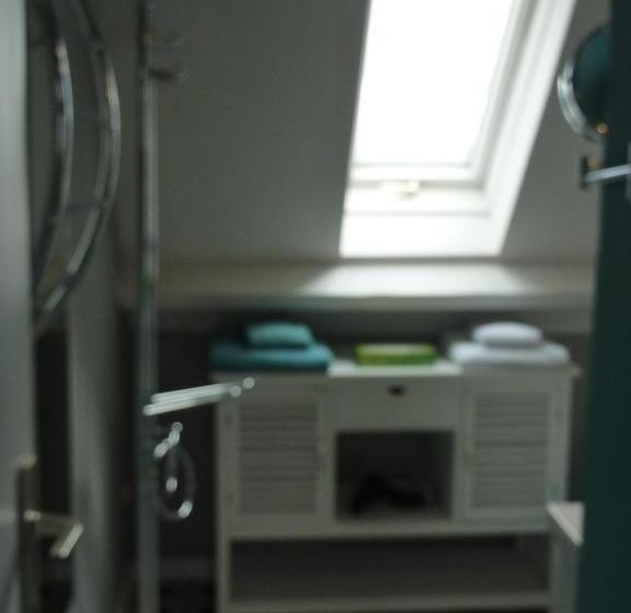 غرفة قياسية مطلّة علي الحديقة, Le Mas De Gramat