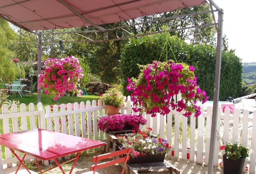 غرفة قياسية مطلّة علي الحديقة, Le Mas De Gramat