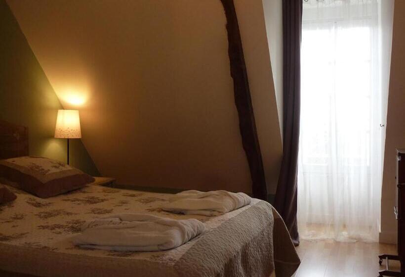 غرفة قياسية مطلّة علي الحديقة, Le Mas De Gramat