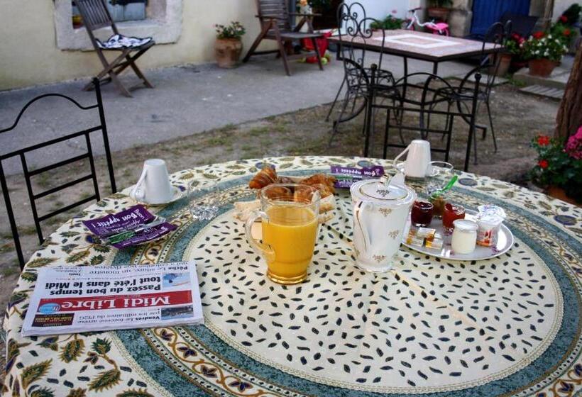 غرفة قياسية مزوَّدة بشُرفة, Mas De Bellegou