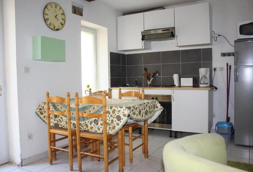 منزل غرفة نوم واحدة, Mas De Bellegou