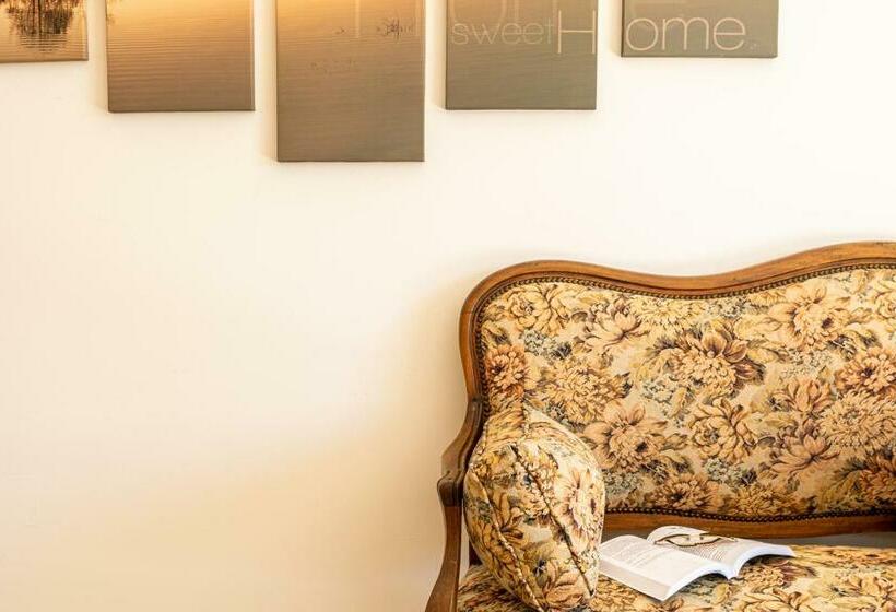 מיטת קינג בסוויטה, Mas Saint Julien