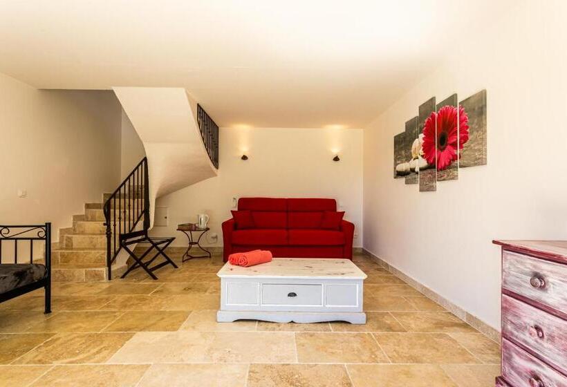 מיטת קינג בסוויטה, Mas Saint Julien