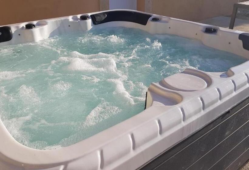 וילה בת 2 חדרי שינה, Mas Saint Julien