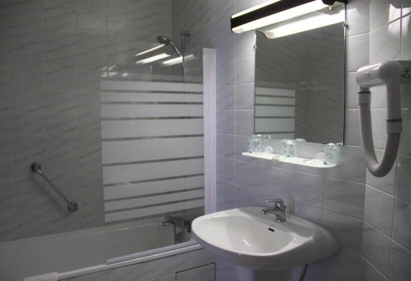 Трехместный Номер Стандарт Interior, Au Relais De L Oust