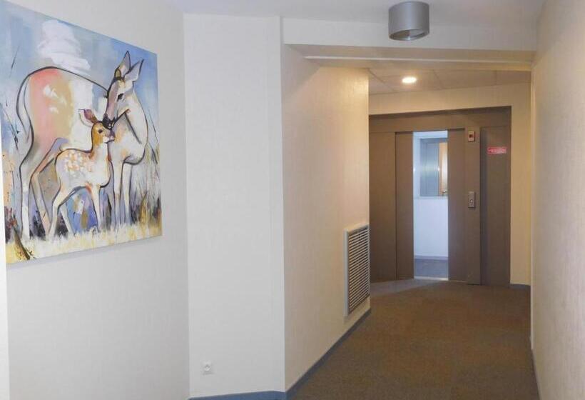 Трехместный Номер Стандарт Interior, Au Relais De L Oust