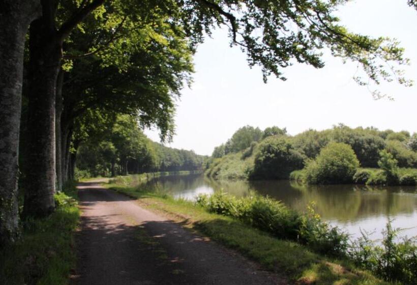 Номер Стандарт с Террасой, Au Relais De L Oust