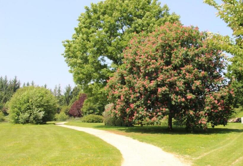 Номер Стандарт с Террасой, Au Relais De L Oust