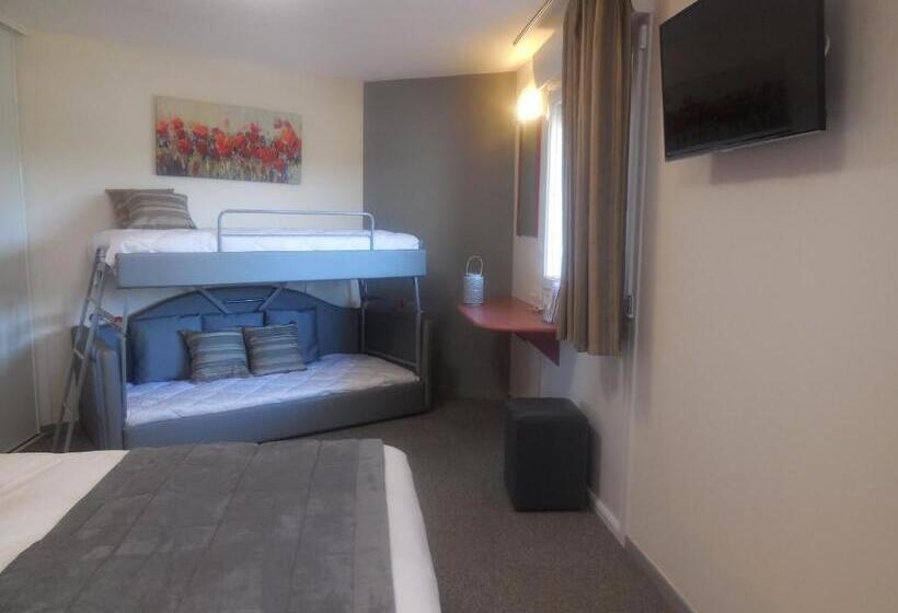 Семейный Номер, Au Relais De L Oust