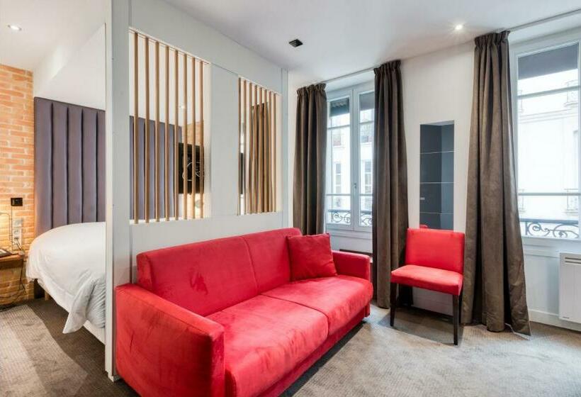 스탠다드 룸 킹사이즈 침대, Du Jeu De Paume