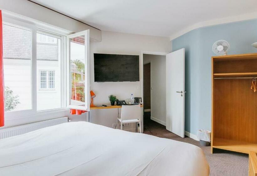 스탠다드 룸 킹사이즈 침대, Du Jeu De Paume