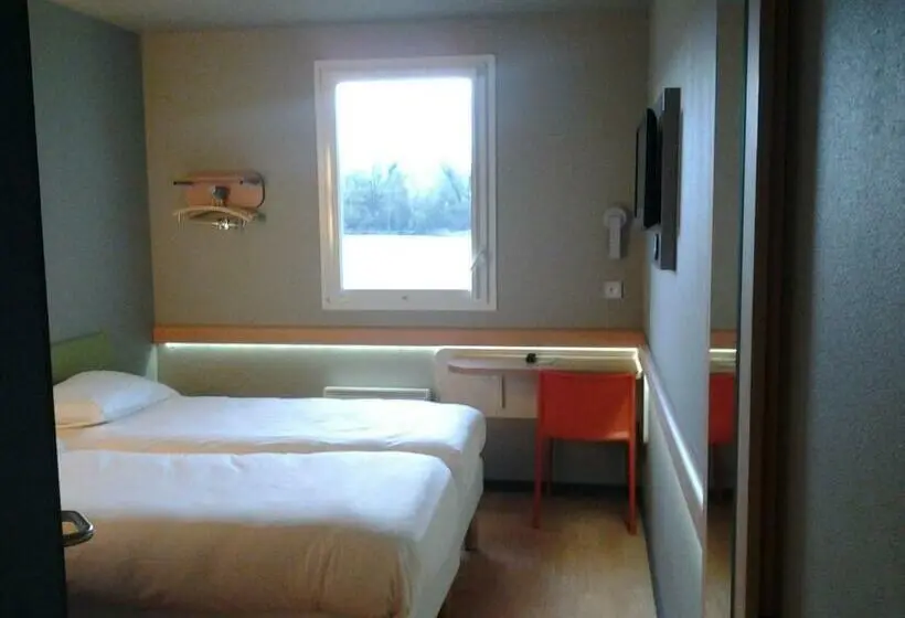 Standard-huone, Ibis Budget Givet