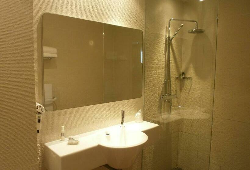 اتاق پرمیوم با چشمانداز دریا, Hôtel Bor