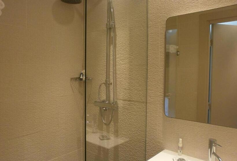 Standard Room, Hôtel Bor