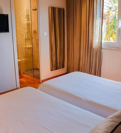 Standard Room, Hôtel Bor