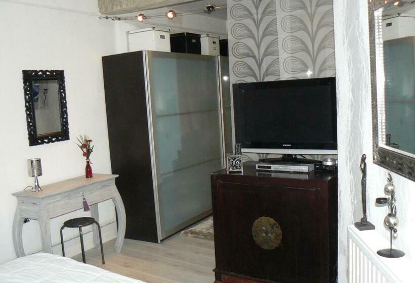 Четырехместный Номер Стандарт, Bienvenue Chez Nous