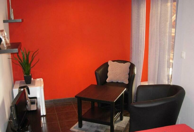 غرفة قياسية, Chambres D Hotes Les Chiens Verts, Jardin, Terrasse, Parking Privé