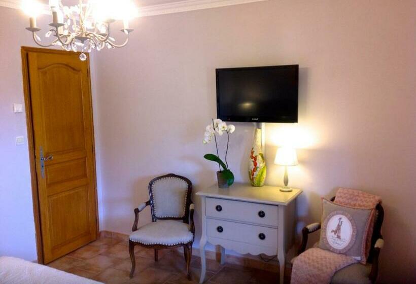 דירת חדר דלוקס, Chambres D'hôtes Les Noisetiers