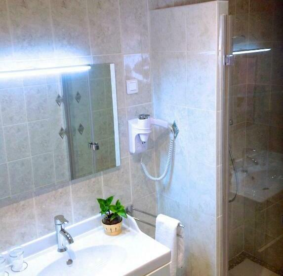 דירת חדר סופריור, Chambres D'hôtes Les Noisetiers