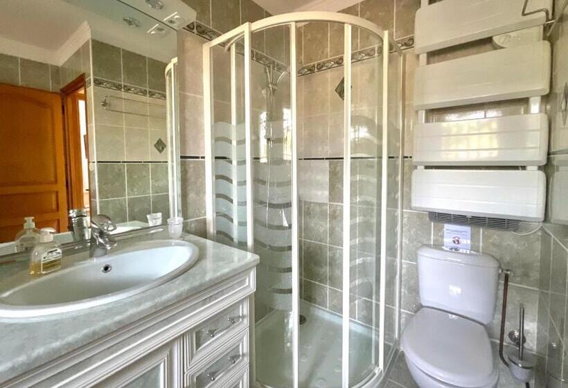 Апартаменты Deluxe 1 Спальня, Chambres D'hôtes Les Noisetiers