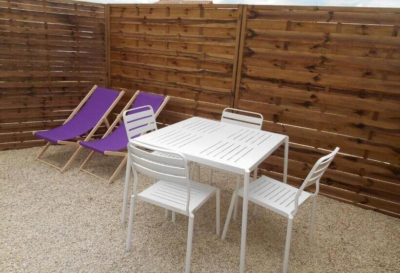 דירת חדר, Cosystudio Site Du Futuroscope