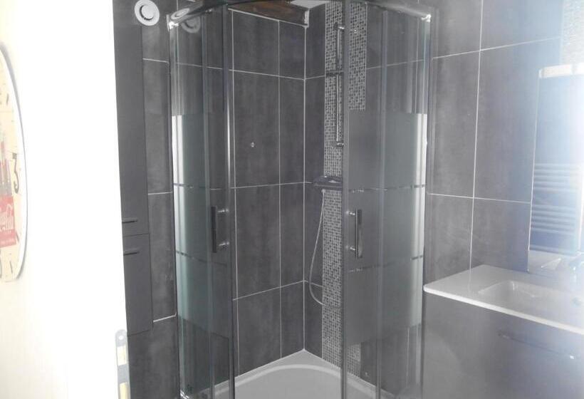 דירת חדר, Cosystudio Site Du Futuroscope