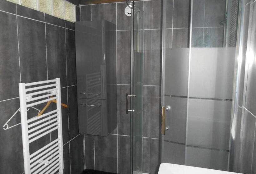 דירת חדר, Cosystudio Site Du Futuroscope