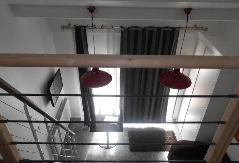 דירת חדר, Cosystudio Site Du Futuroscope