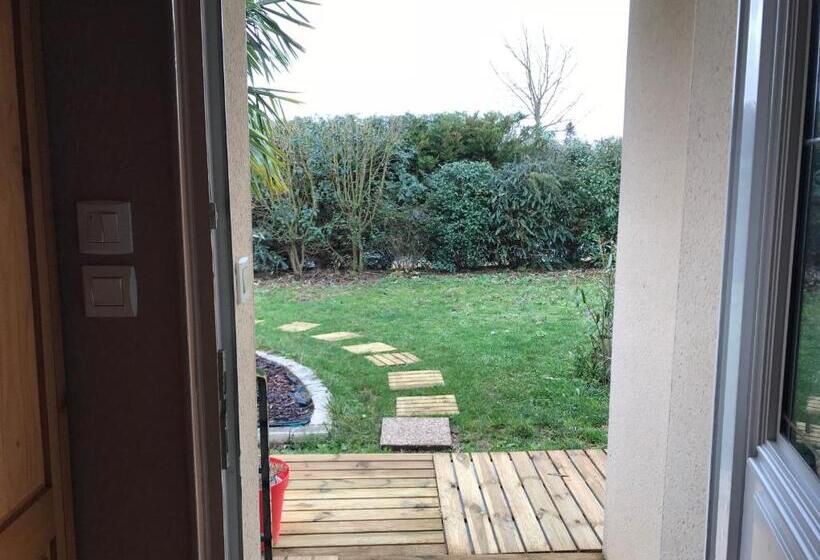 וילה בת 2 חדרי שינה, Cosystudio Site Du Futuroscope