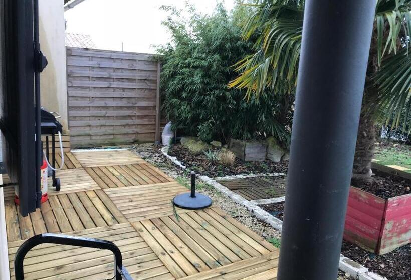 וילה בת 2 חדרי שינה, Cosystudio Site Du Futuroscope