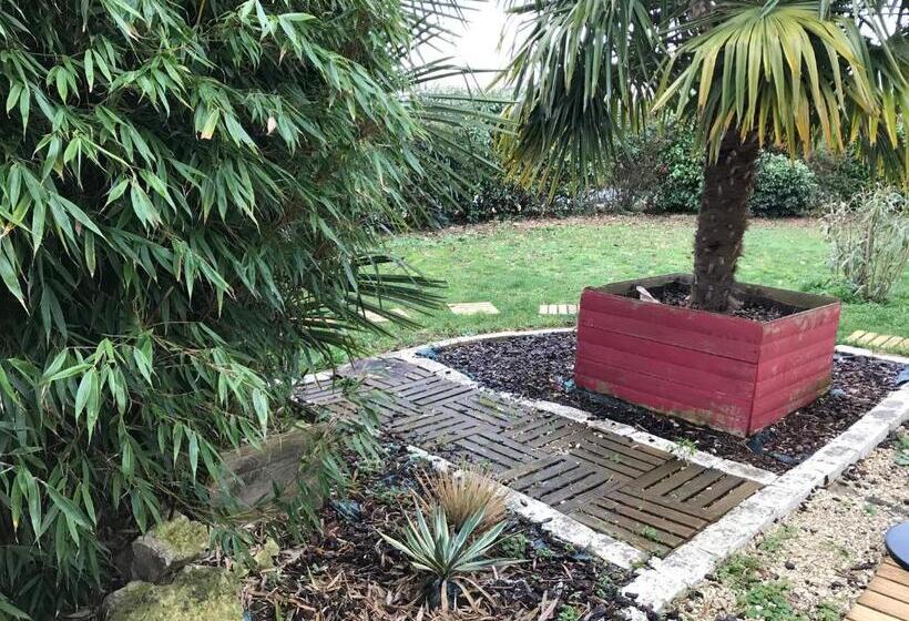 וילה בת 2 חדרי שינה, Cosystudio Site Du Futuroscope