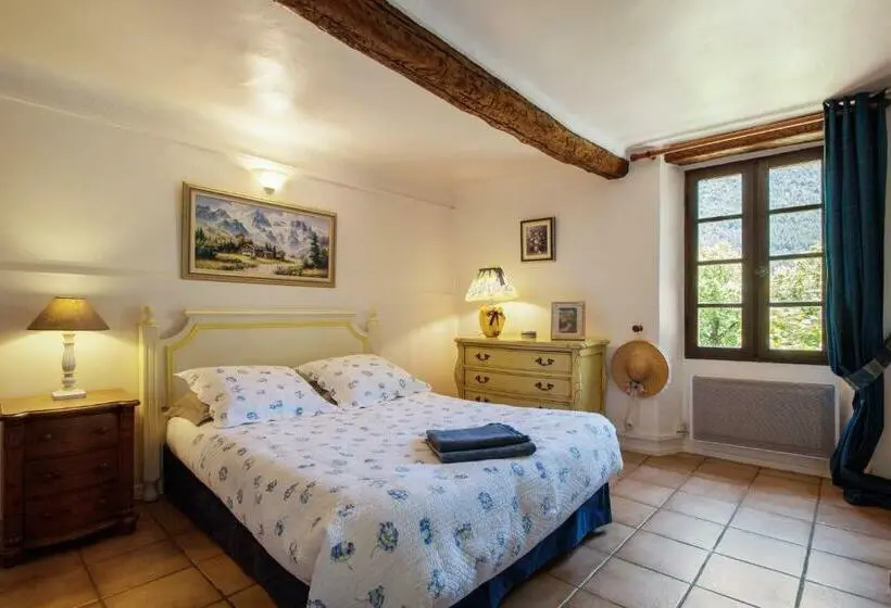 Standard Kolmen Hengen Huone, La Bastide Des Pins