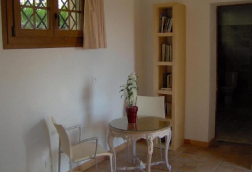 Comfort room with mountain view, La Bergerie St Antoine