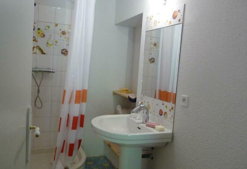 标准间, La Chouette à L'heure Du Pinson