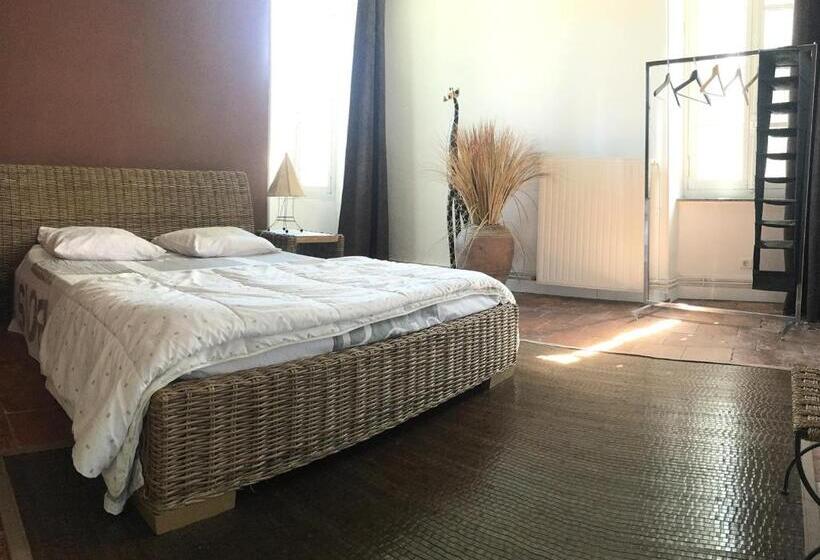 スタンダードルーム, La Cigaline