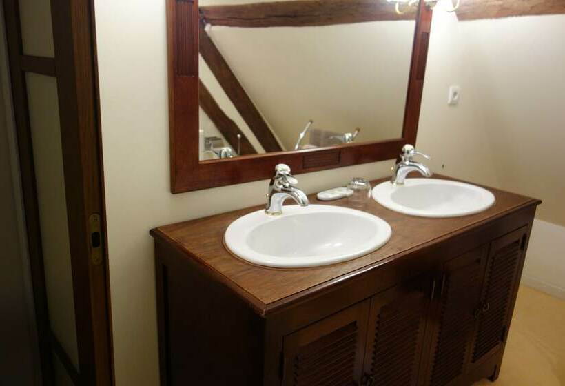 家庭间, Le Fassardy