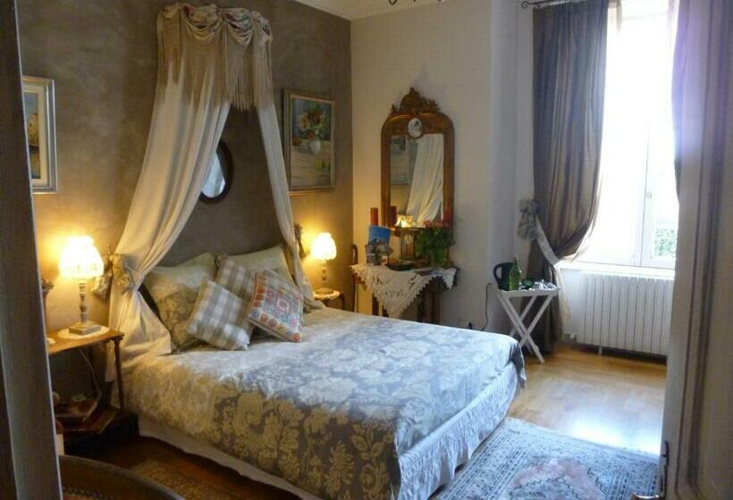 디럭스 룸, Le Petit Chateau Tiffauges Proche Puy Dufou