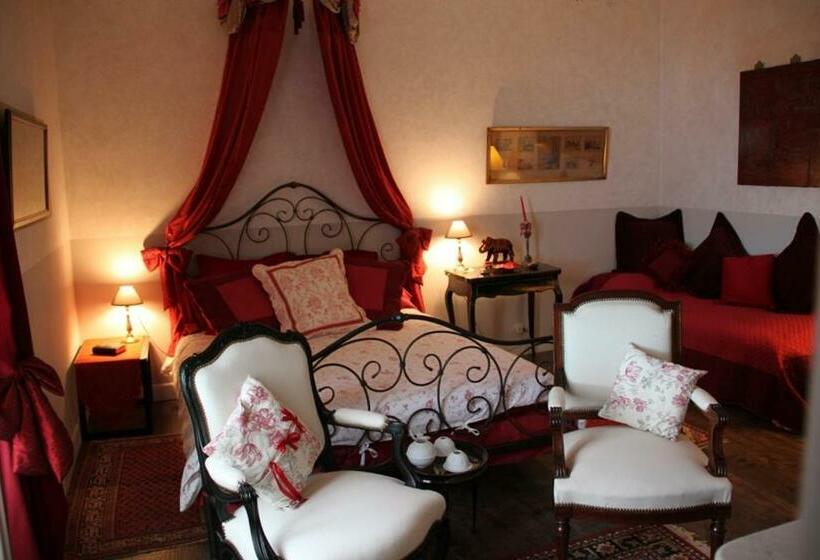 デラックスルーム, Le Petit Chateau   Tiffauges Proche Puy Dufou